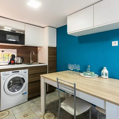 El Palo Beach House, Seaside Detached Duplex 20 Metres From The Beach, Malaga Málaga