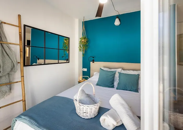 El Palo House, Seaside Detached Duplex 20 Metres From The Beach, Apartmán Màlaga